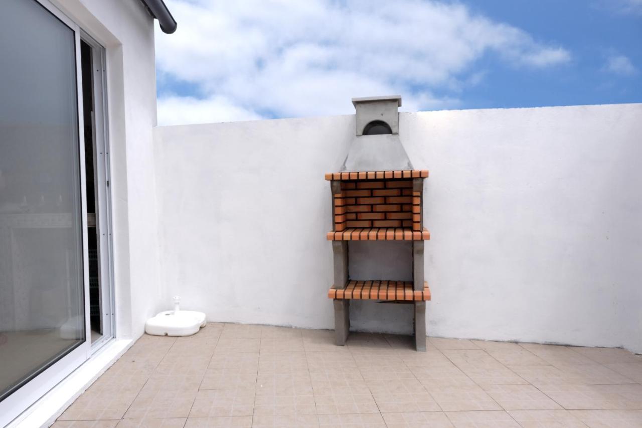 Magnólia - Casa com dois quartos junto ao mar - Renovada em 2022 Mosteiros  Exterior foto